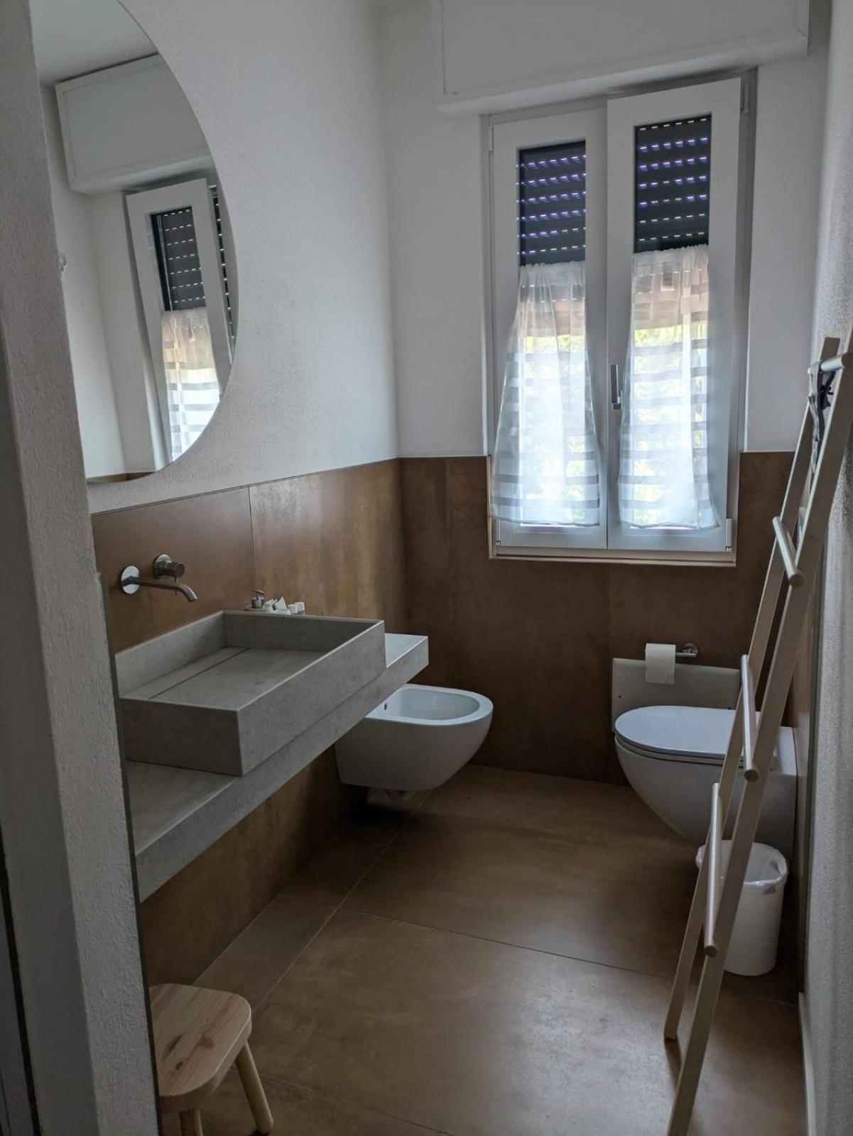 B&B Colori Del Lago Brebbia Phòng bức ảnh