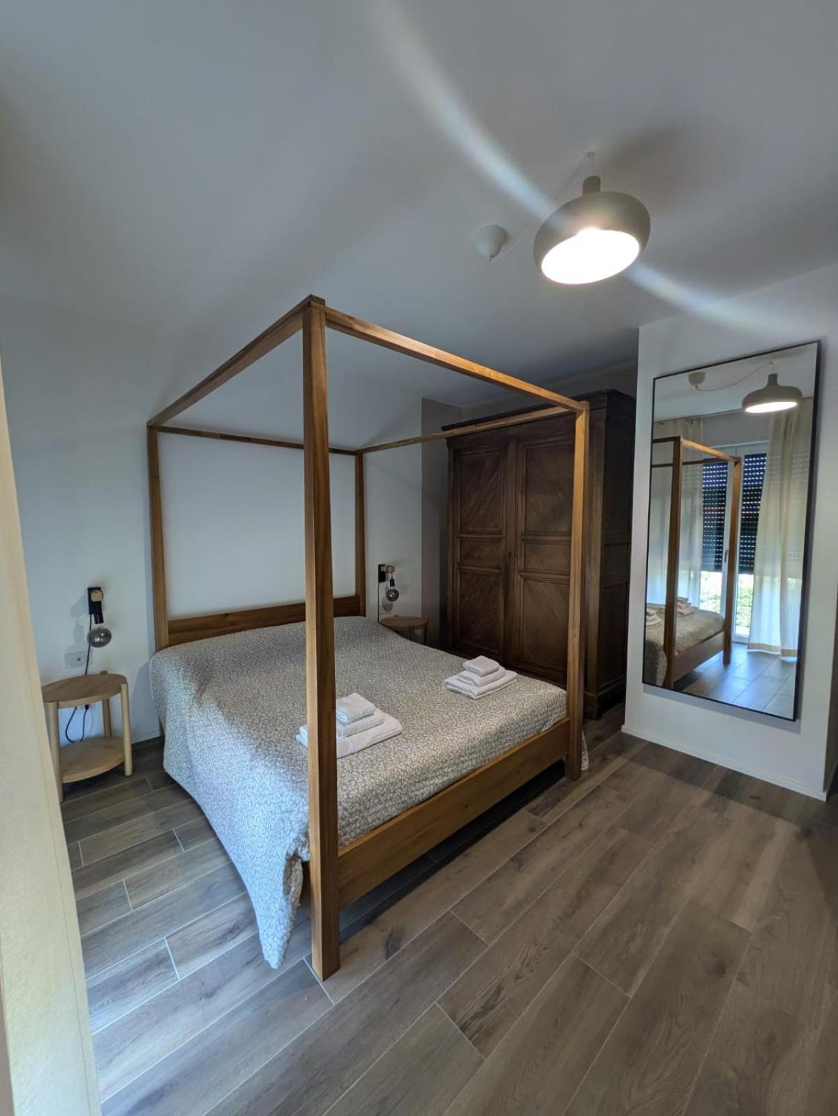 B&B Colori Del Lago Brebbia Phòng bức ảnh